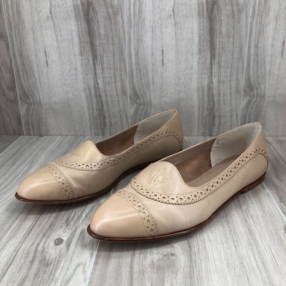 Liz Claiborne Flats Womens 8.5M Cream Leather Slip On Loafer Shoes - Picture 2 of 11